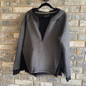 Smart Wool Women’s gray, merino wool blend, quilted quarter zip pullover